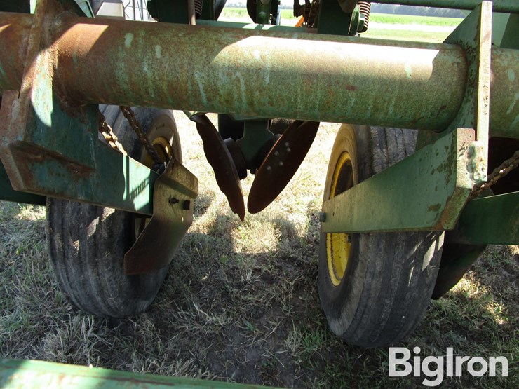 john-deere-7000-image-14
