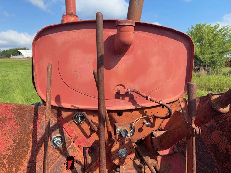 mccormick-deering-w-40-image-37