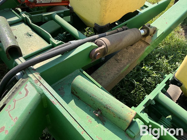 john-deere-7000-image-18