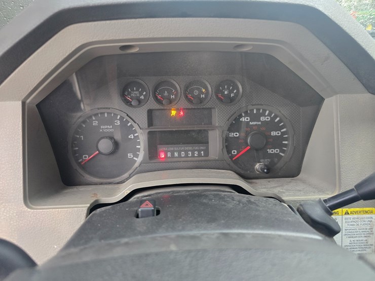 2008-ford-f550-image-40