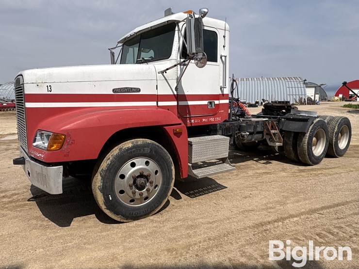 1990-freightliner-fld120-image-1