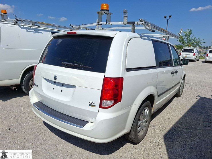 2015-ram-c/v-image-4