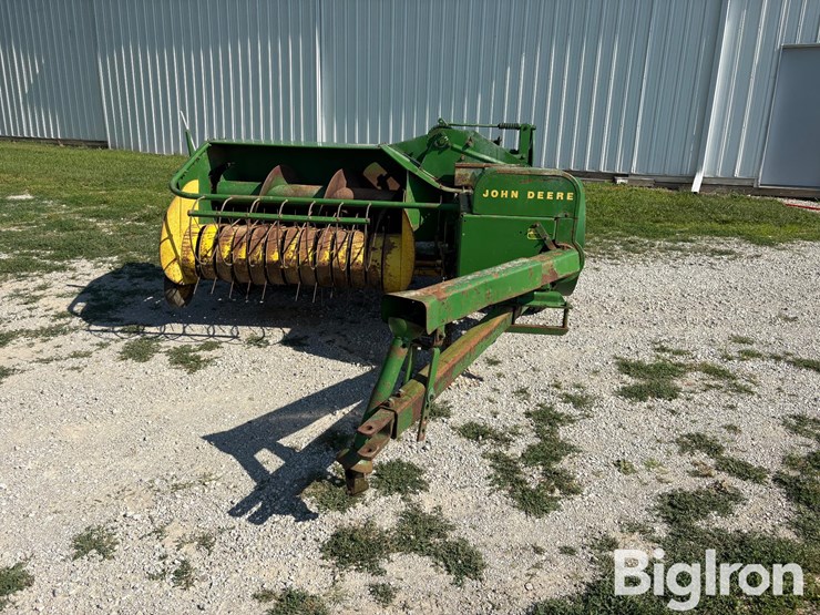 john-deere-24t-image-2