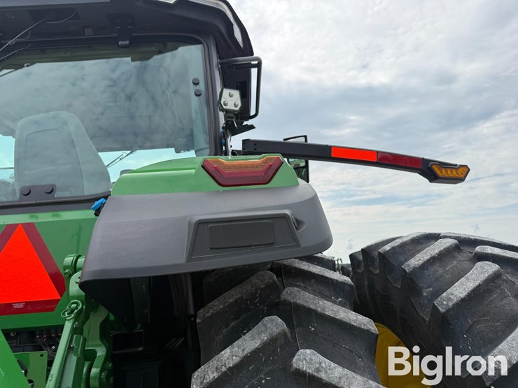 2025-john-deere-8r-250-image-19