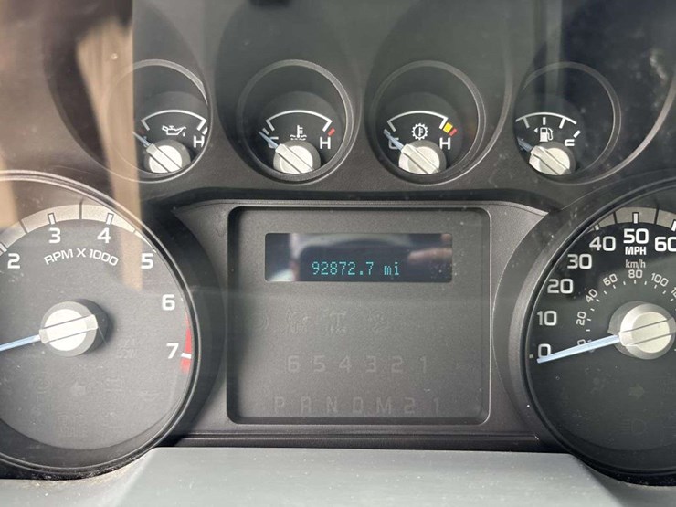 2013-ford-f350-image-25