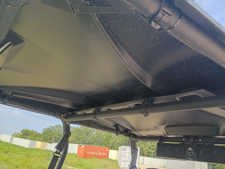 2014-polaris-ranger-crew-image-21