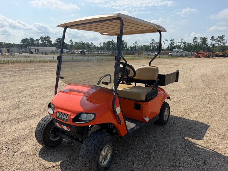 #61-•-2017-ezgo-txt-golf-cart-image-2