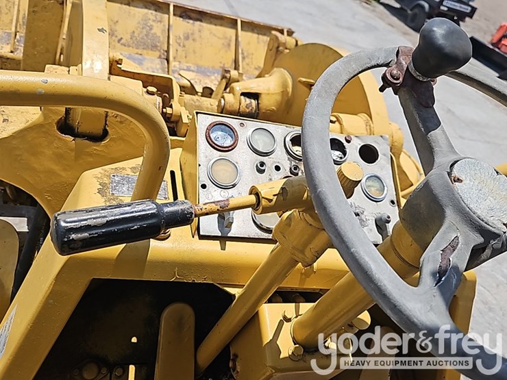caterpillar-950-image-26