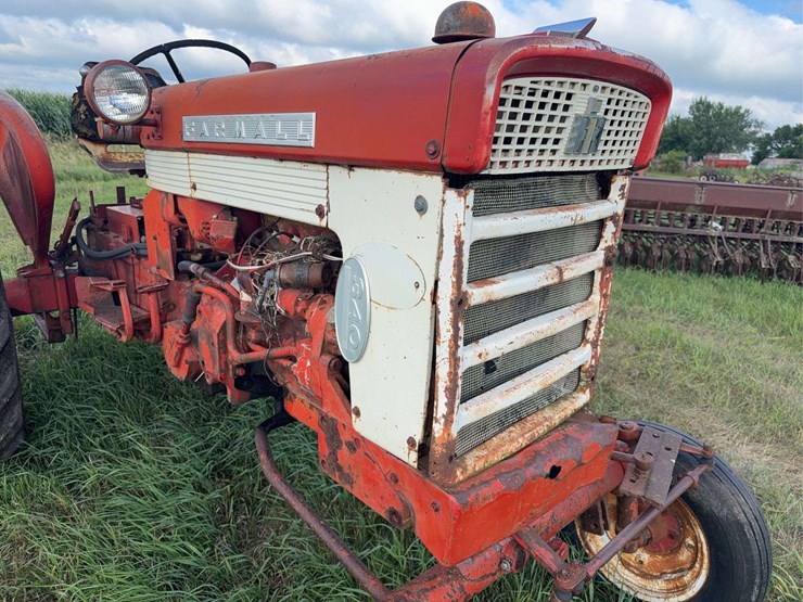 farmall-340-row-crop-image-10