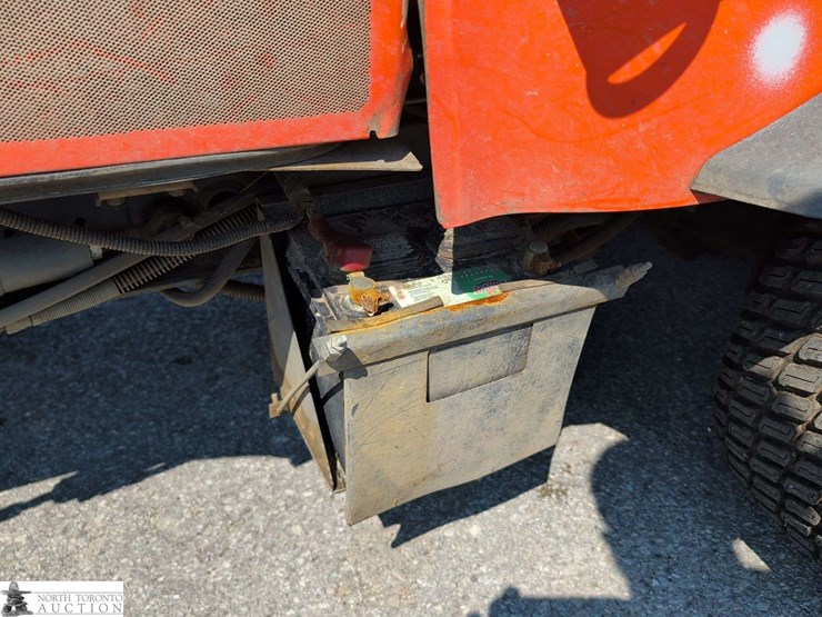 2008-kubota-f3680-image-17