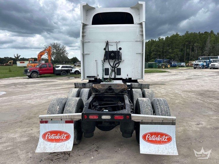 2019-peterbilt-579-image-26