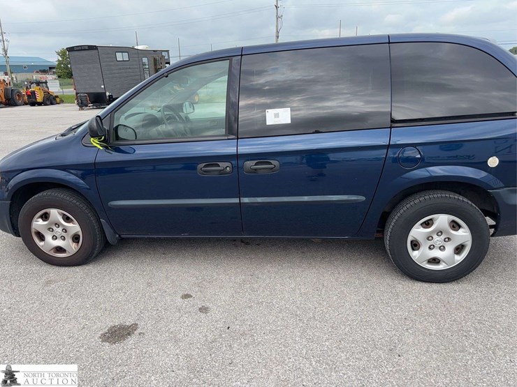 2002-dodge-caravan-image-8