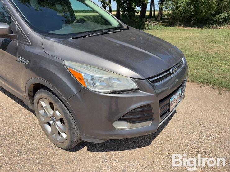 2013-ford-escape-sel-image-13