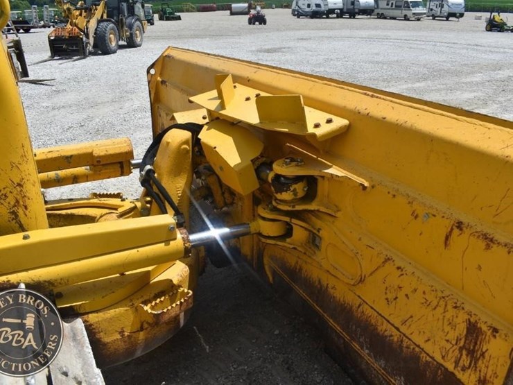 2022-komatsu-d51pxi-24-image-26