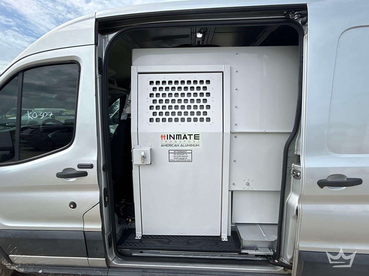 2020-ford-transit-image-13