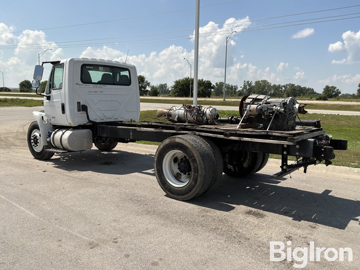 2019-international-durastar-4300-image-7