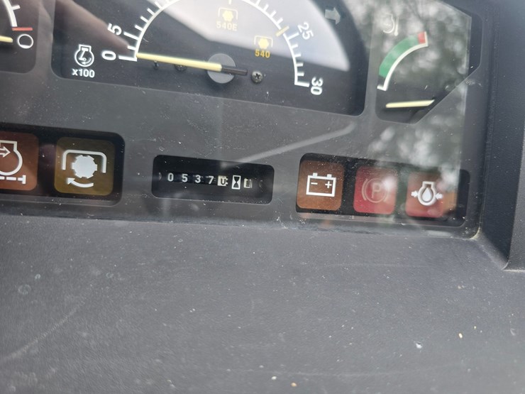john-deere-5200-image-57