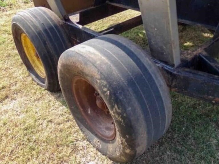 adams-ground-driven-fertilzer-spreader-image-5