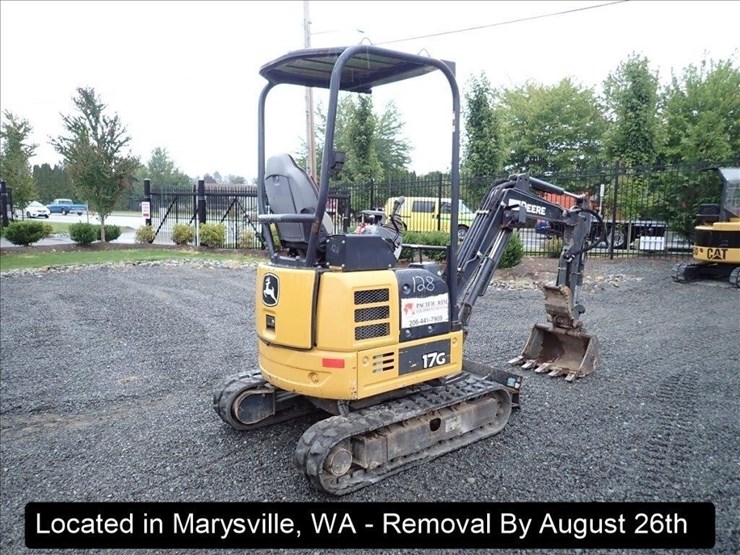 2019-deere-17g-image-16