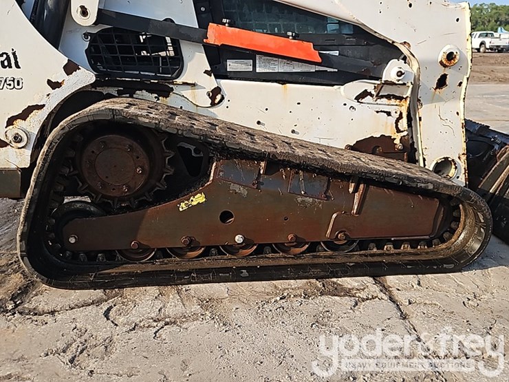 2015-bobcat-t750-image-8