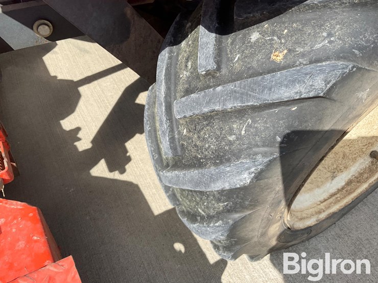 2010-kubota-f2680e-image-10