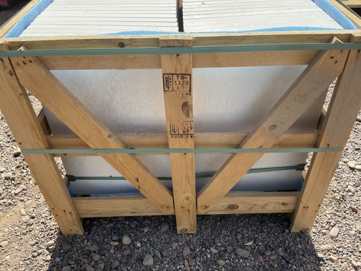 crate-of-travertine-pavers-image-4