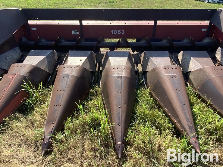 case-ih-1063-image-18