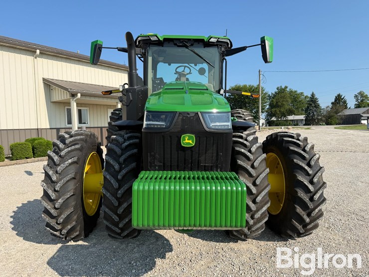 2025-john-deere-8r-340-image-2