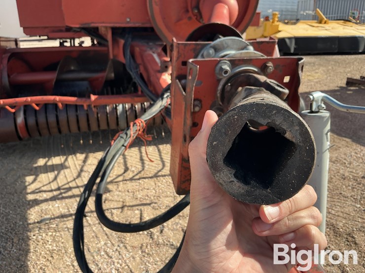 hesston-4650-image-12