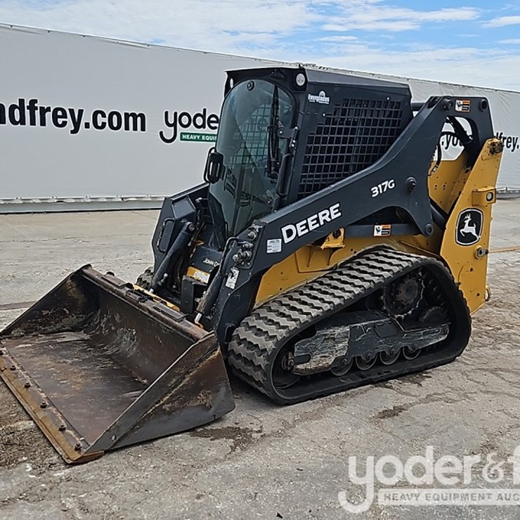2022 DEERE 317G