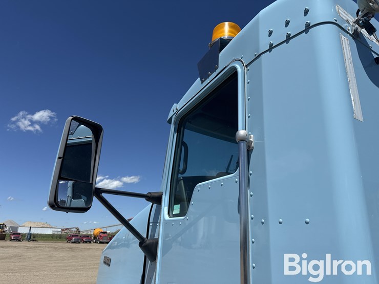 2012-kenworth-t800-image-18