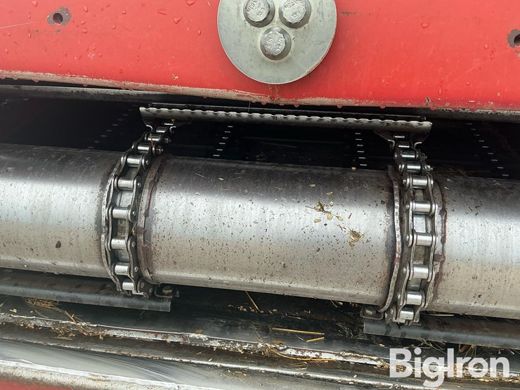 2011-case-ih-8120-image-11
