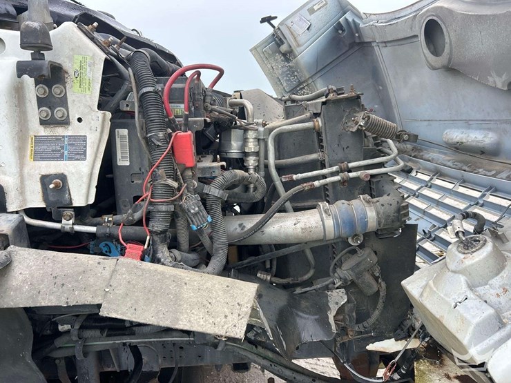 2005-altec-d947-image-7