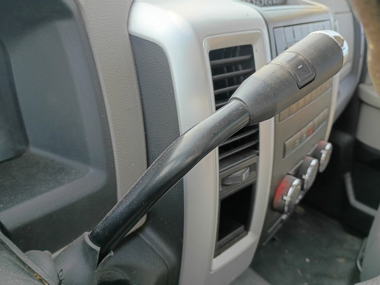 2012-dodge-1500-image-47