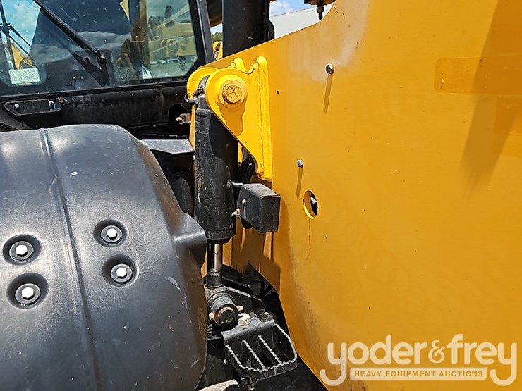 2016-jcb-510-56-image-21