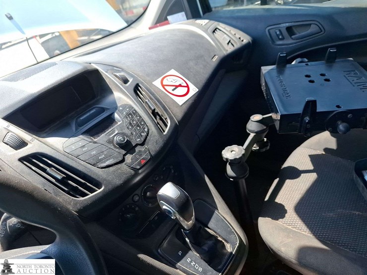 2016-ford-transit-connect-image-11