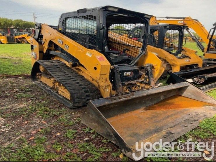 2024-caterpillar-255-image-1