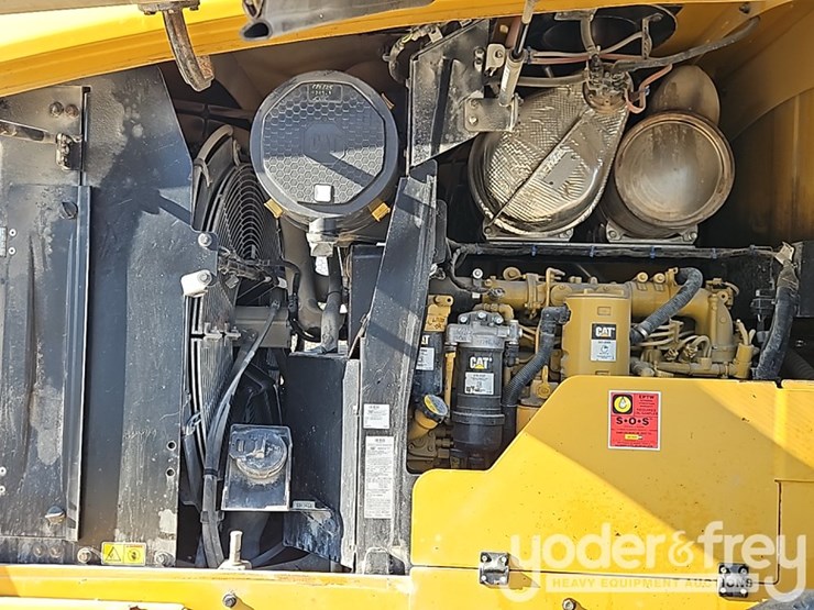 2021-caterpillar-926m-image-20