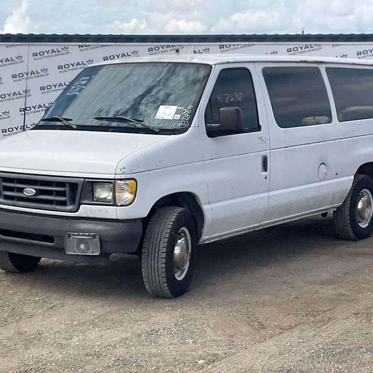 2003 FORD E350