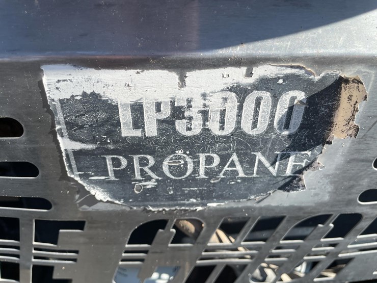 #2328-•-dixie-chopper-lp3000-image-4