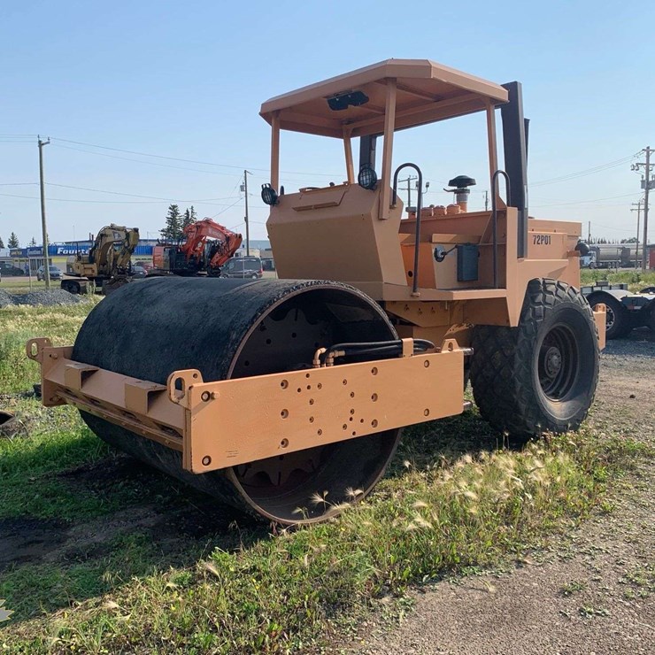 1986 CASE W1102