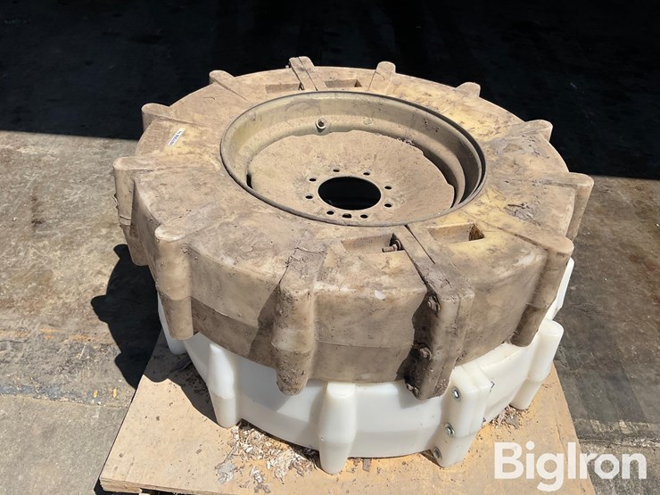 mach-2-solid-irrigation-pivot-wheels-image-4