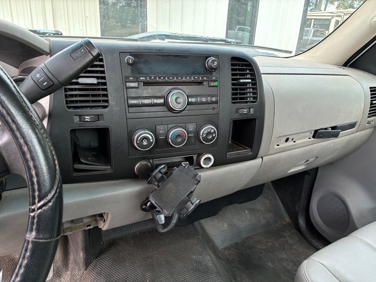 2009-chevrolet-2500-image-7