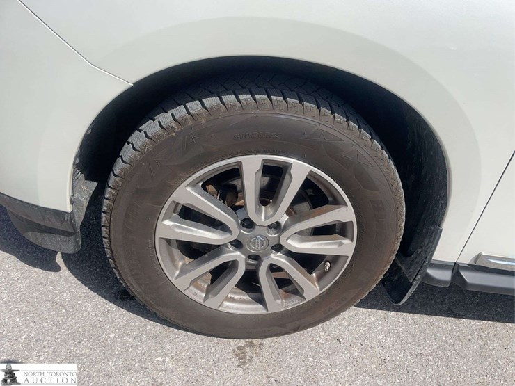 2015-nissan-pathfinder-image-24