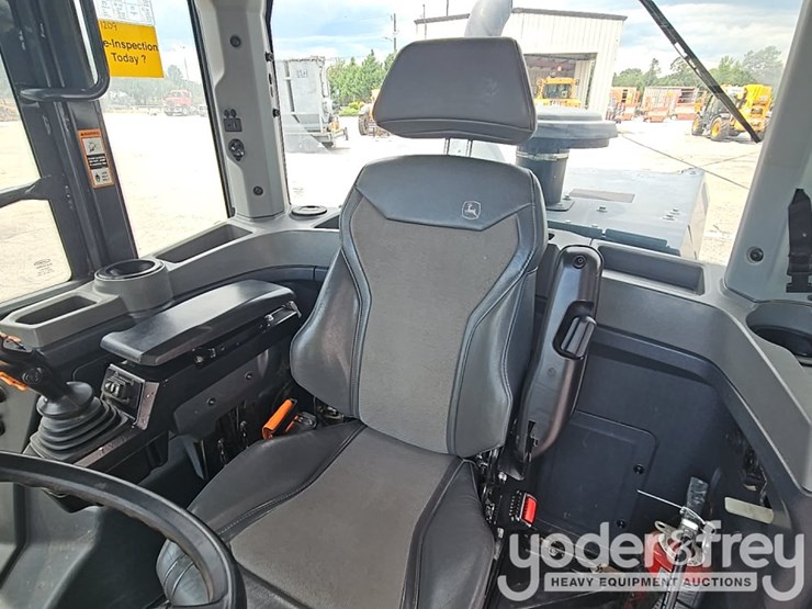 2023-deere-644p-image-49
