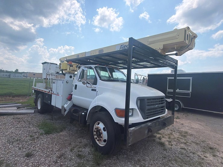 2001-ford-f750-image-1