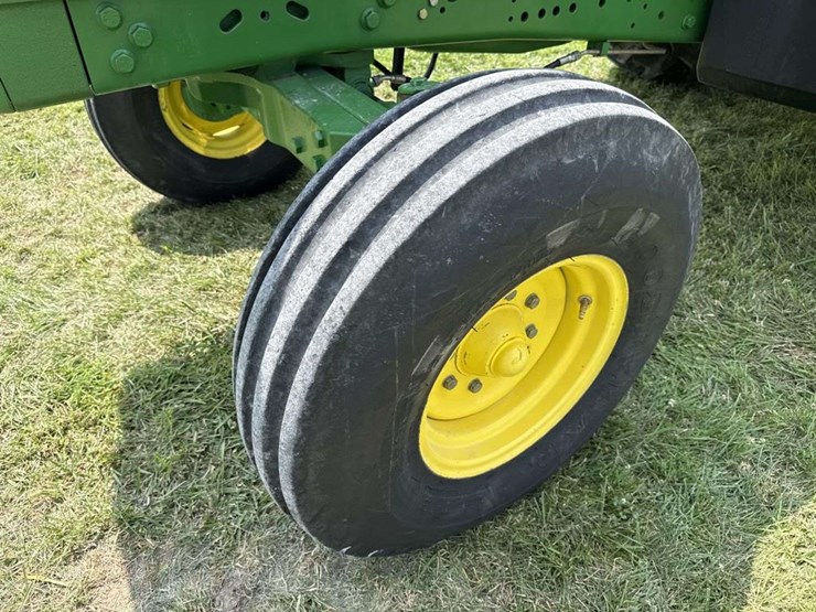john-deere-7130-image-8