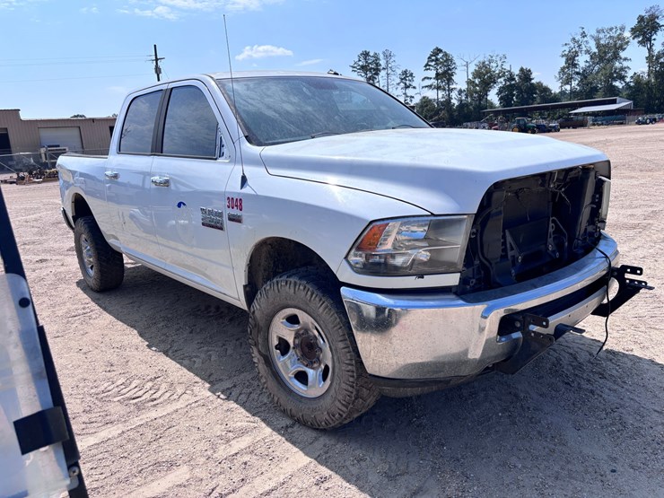 2013-dodge-ram-2500-image-2