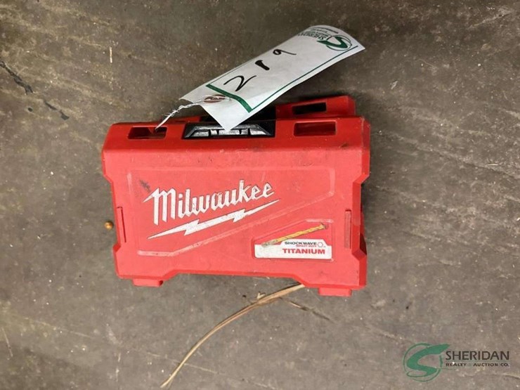 milwaukee-bit-sets-image-2