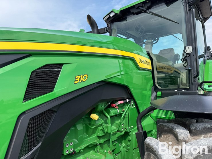 2025-john-deere-8r-310-image-10